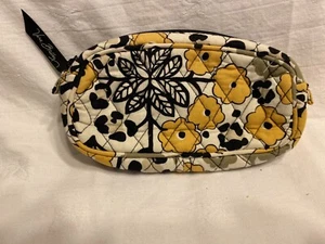 Vera Bradley Makeup Holder With Mirror - Picture 1 of 3