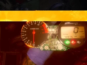 Suzuki Bandit 650/1200 Clocks - Picture 1 of 3
