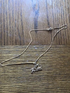 14k SOLID YELLOW GOLD #1 FRIEND PENDANT With 14k 15” Gold Chain 2.54g - Picture 1 of 4