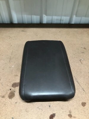 2007 - 2017 ACADIA ENCLAVE TRAVERSE CENTER CONSOLE LID ARMREST Dark Brown Cocoa - Image 1 of 4