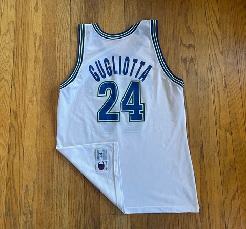 Minnesota Timberwolves Tom Gugliotta Vintage 90’s Champion Jersey Mens 44 L NBA Cover
