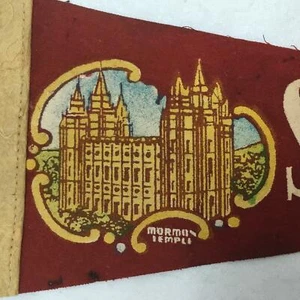 MORMON TEMPLE Small Felt Souvenir Pennant Flag SALT LAKE CITY UTAH 1930 -1940's - Picture 1 of 3