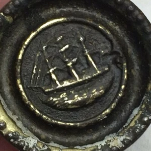 Vintage Drawer Knob Pressed Tin Ship  - Bild 1 von 6