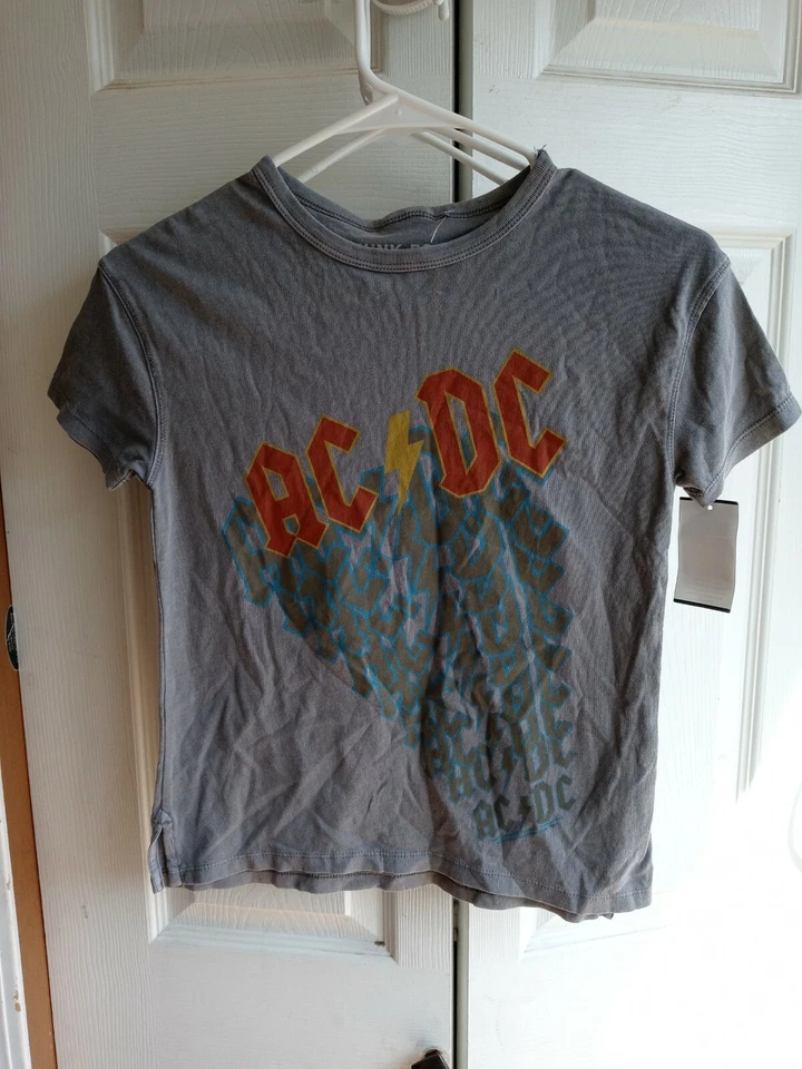 Camiseta de manga corta Junk Food Youth AC/DC Trail - gris mediana Foto 1 de 4