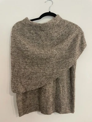 Suéter holgado Zara para mujer talla pequeña marrón jaspeado Foto 1 de 4