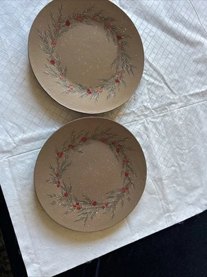 2 Donna White Design Christmas Plates Folk Art Primitive Style - Image 1 of 4