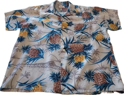Vintage 1950s Hawaiian shirt.  Size large. South Pacific Aloha Shirt - Image 1 of 3