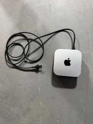Apple Mac mini Desktop M4 chip 16GB Memory 256GB SSD Silver - Image 1 of 4