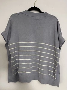 Sweater Knit Poncho Womens Large Gray White Stripes - Picture 1 of 3