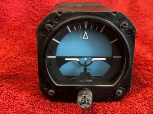 CESSNA VERTICAL GYRO P/N C661076-0103 AIM P/N 300-3CFC PARTS - Bild 1 von 7