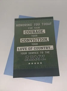 Tarjeta del Día de los Veteranos del Ejército Hallmark: Honra tu Coraje Condena Amor al País - Imagen 1 de 5