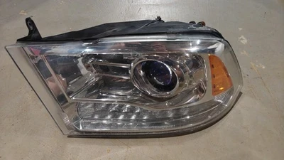 Dodge Ram 1500 2014 OEM faros LED laterales del conductor Foto 1 de 4