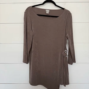 Blusa Chico’s 1 Travelers marrón ajustada para mujer - Imagen 1 de 4