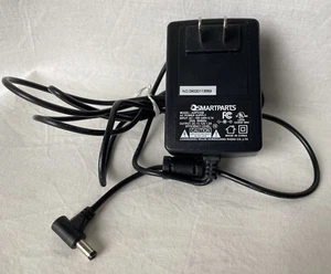 SMARTPARTS modello ADPY25B ingresso AC 100-240V 0,7A uscita DC 12V 1,5A - Foto 1 di 2