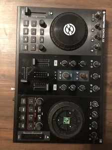 traktor kontrol s2 - Picture 1 of 3