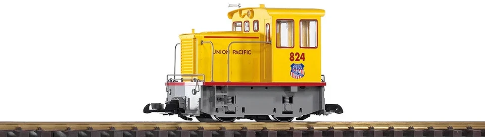 Piko G Scale 38515 Union Pacific 25-Ton Diesel Battery R/C w/Sound (G-Scale) - Image 1 of 1