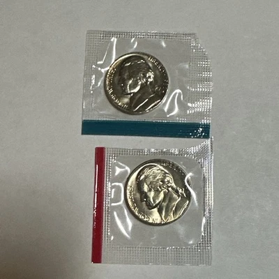 1980 P & D Jefferson Nickels US Mint Cello Uncirculated coin set lot Free Ship - Image 1 of 2