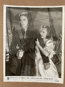 Vintage 1951 MOVIE STILL Photo Captain Blood ERROL FLYNN / OLIVIA de HAVILLAND - Bild 1 von 4