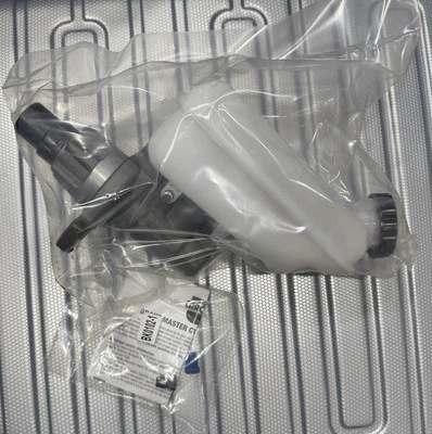 Cilindro maestro de freno CARQUEST MCA630663 Foto 1 de 2