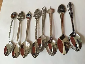 8 Vintage Souvenir Spoons  Here we have 8 vintage souvenir spoons.   - Bild 1 von 6