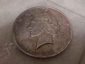 1923 USA United States Of America 1 Dollar (Peace Dollar) Silver Coin - Picture 1 of 7