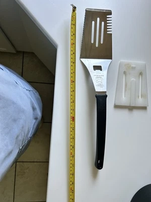 The Pampered Chef Bar-B-Boss BBQ Grill Multi Tool Spatula Turner Bottle Opener - Image 1 of 4