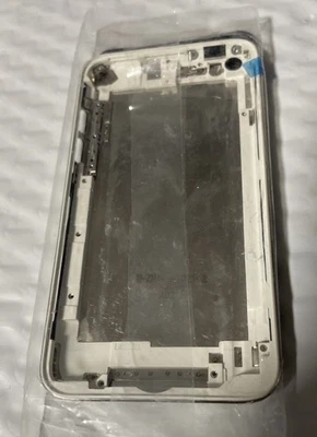 32GB White Bezel Frame Metal Back Case Housing Cover for iPod Touch 4th Gen New - Image 1 of 3