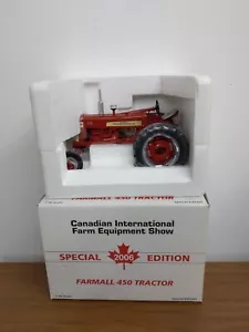 1/16 Spec Cast Toy IH Farmall 450 Tractor 2006 Canadian Show - Picture 1 of 2