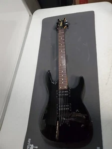 Dean Vendetta electric guitar 6 String. Black. - Picture 1 of 11