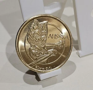 DISNEY WORLD AHSOKA TANO STAR WARS 2024 COLLECTION GOLD/BRONZE MEDALLION COIN - Picture 1 of 8