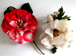 Vintage 3" petalo seta fiori corsetto mulino rosso bianco spilla 2 spille retro - Foto 1 di 5