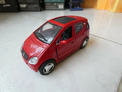 Mercedes Classe A A140 Rosso 1/32 Newray Attrito - Immagine 1 di 2