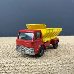 VINTAGE LESNEY MATCHBOX SERIES NO. 70 FORD GRIT SPREADING TRUCK TOY - Picture 1 of 7