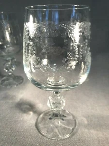 Bohemia cristal cascada patrón grabado vintage copa de agua 5 tallos disponibles EX - Imagen 1 de 7