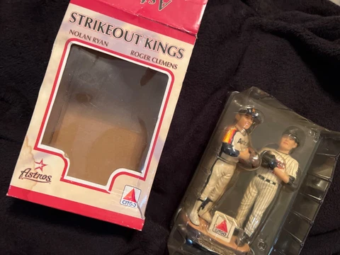 Nolan Ryan & Roger Clemens Strikeout Kings bobblehead Cover