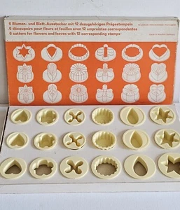 Vintage Set of West German Flowers & Leaves Plastic Cookie Cutters & Stamps - Picture 1 of 7