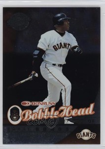 2001 Donruss Class Of 2001 Bobble Head /2000 Barry Bonds #17