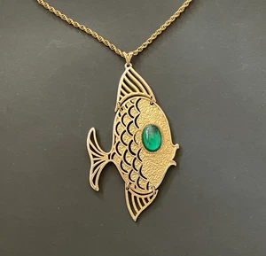 Vintage Vendome Fisch Anhänger Halskette mit grünem Edelstein Auge, goldfarben - Bild 1 von 8