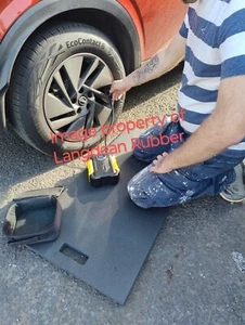 PACK of 2 Robust Mechanics Lite Weight Waterproof Work Mat 1000mm x 500mm x 32mm - Picture 1 of 4