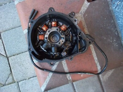 Honda XR200R XR200 R XR 200 R 200R 1985 estator con cubierta Foto 1 de 3