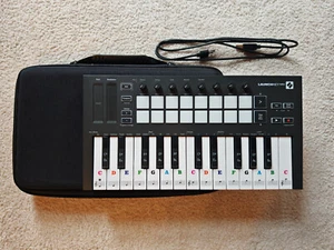 Novation Launchkey Mini MK3 | MIDI Keyboard | mit Tragetasche + Notensticker - Bild 1 von 7