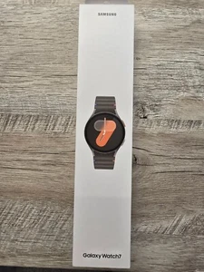 SAMSUNG Montre connectée GALAXY WATCH 7 Green Modèle SM-L300 - A SAISIR - Photo 1/9