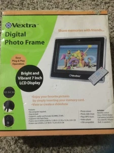 Ventura 7 inch Clock/ Digital Photo Frame w/Remote Control (a9) - Picture 1 of 1