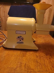 Vintage Champion Worlds Finest Juicer Model G5 NG-853S Machine Heavy Duty 1/3 Hp - Picture 1 of 23