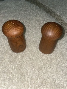 VTG Wooden Salt & Pepper Shakers 4”tall - Picture 1 of 3
