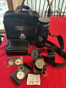 Roger Waters 2022 This is not a Drill Tour VIP Merchandise Bag, Thermos Pins etc - Bild 1 von 12