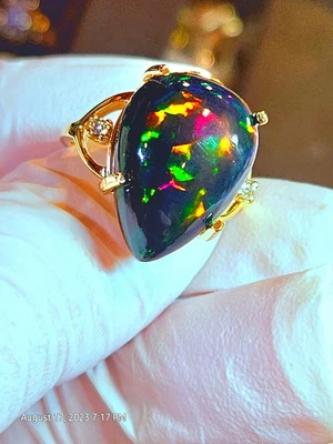 Alianza de diamantes y ópalo negro etíope natural de oro macizo de 14K de alta calidad Foto 1 de 4