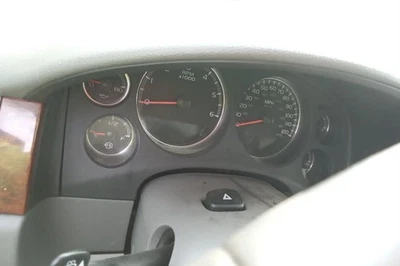 Chevrolet Avalanche 1500 2009 OE velocímetro calibre clúster 164 k millas Foto 1 de 4