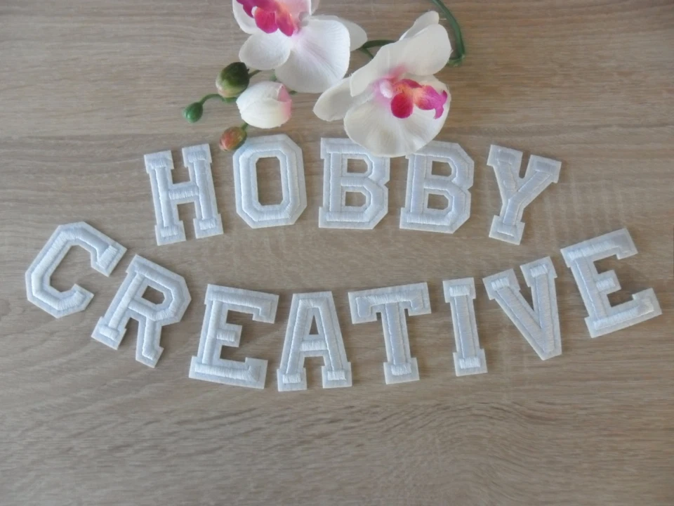 MARKENLOS Aufnäher Aufbügler Buchstaben Weiss Alphabet ABC Letter Name Initialien