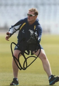 WARWICKSHIRE CRICKET: DOUGIE BROWN SIGNED 6x4 ACTION PHOTO+COA - Picture 1 of 1